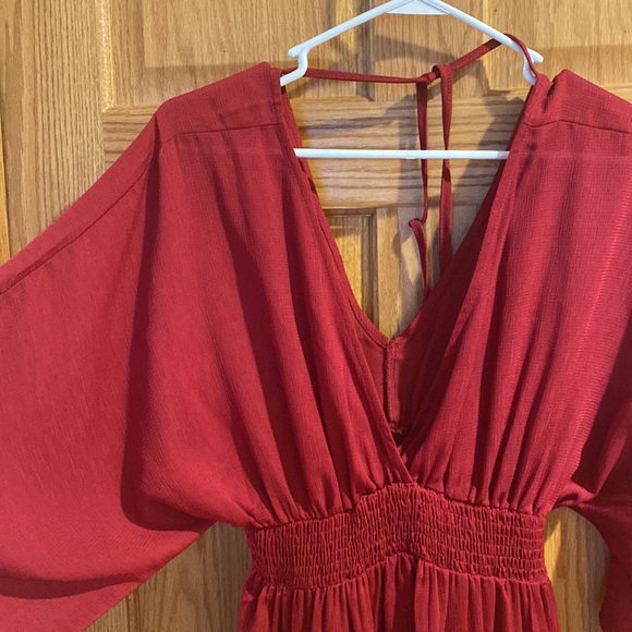 Deep red/wine flowy v-neck maxi dress - Picture 2 of 3